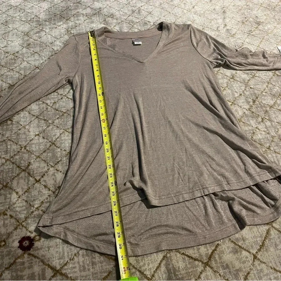 NWT Natori Speckled Interlock Long Sleeve Top Tan Brown SIZE Medium M - Picture 8 of 8